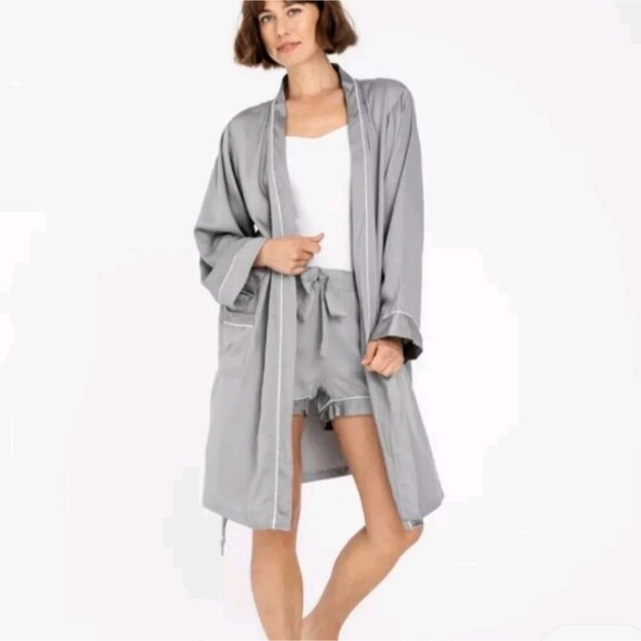 Ettitude Sateen Plus Bamboo Women's Robe Fog Gray White Size Medium - Picture 1 of 13